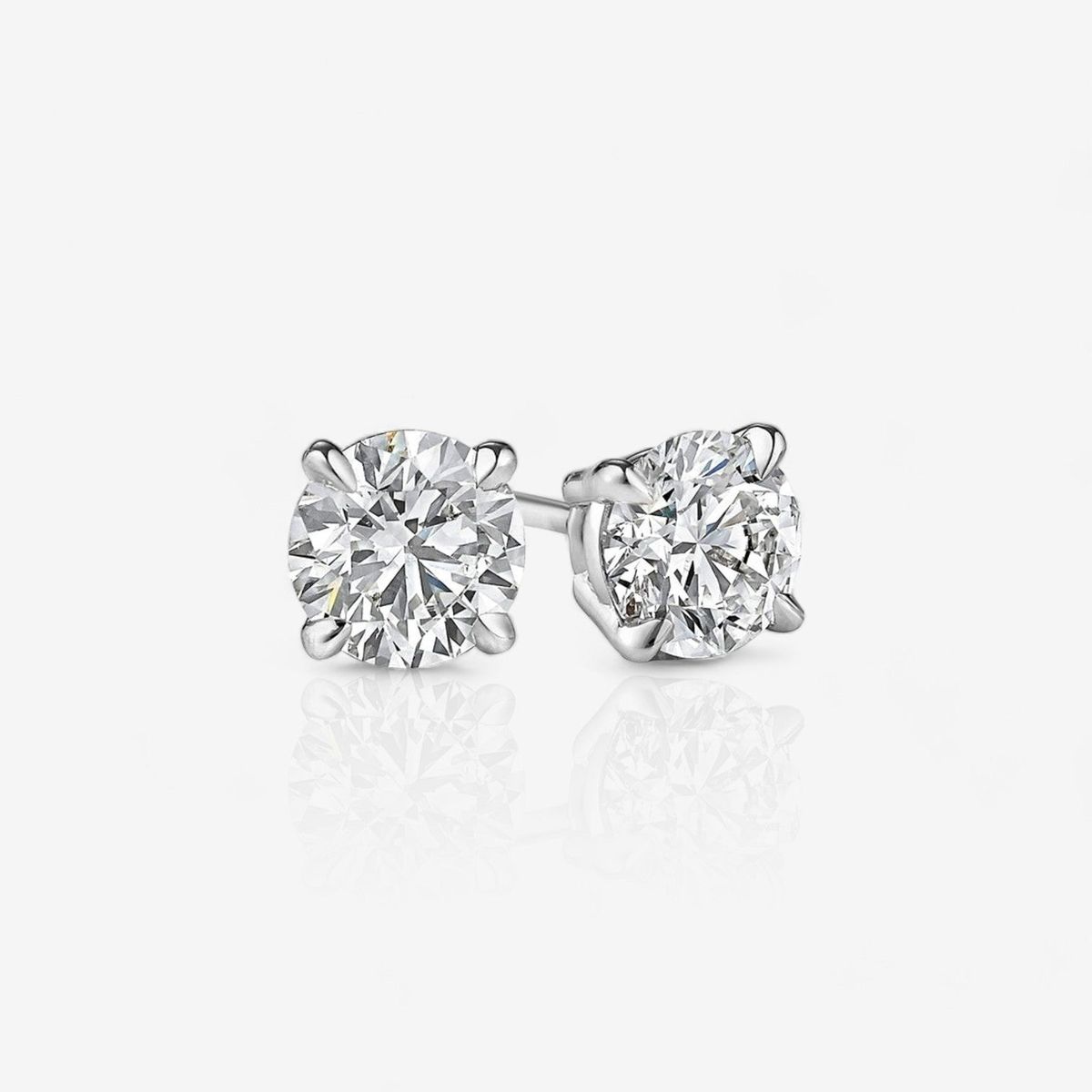 Round studs