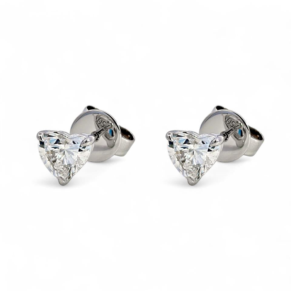 3 Prong studs earrings