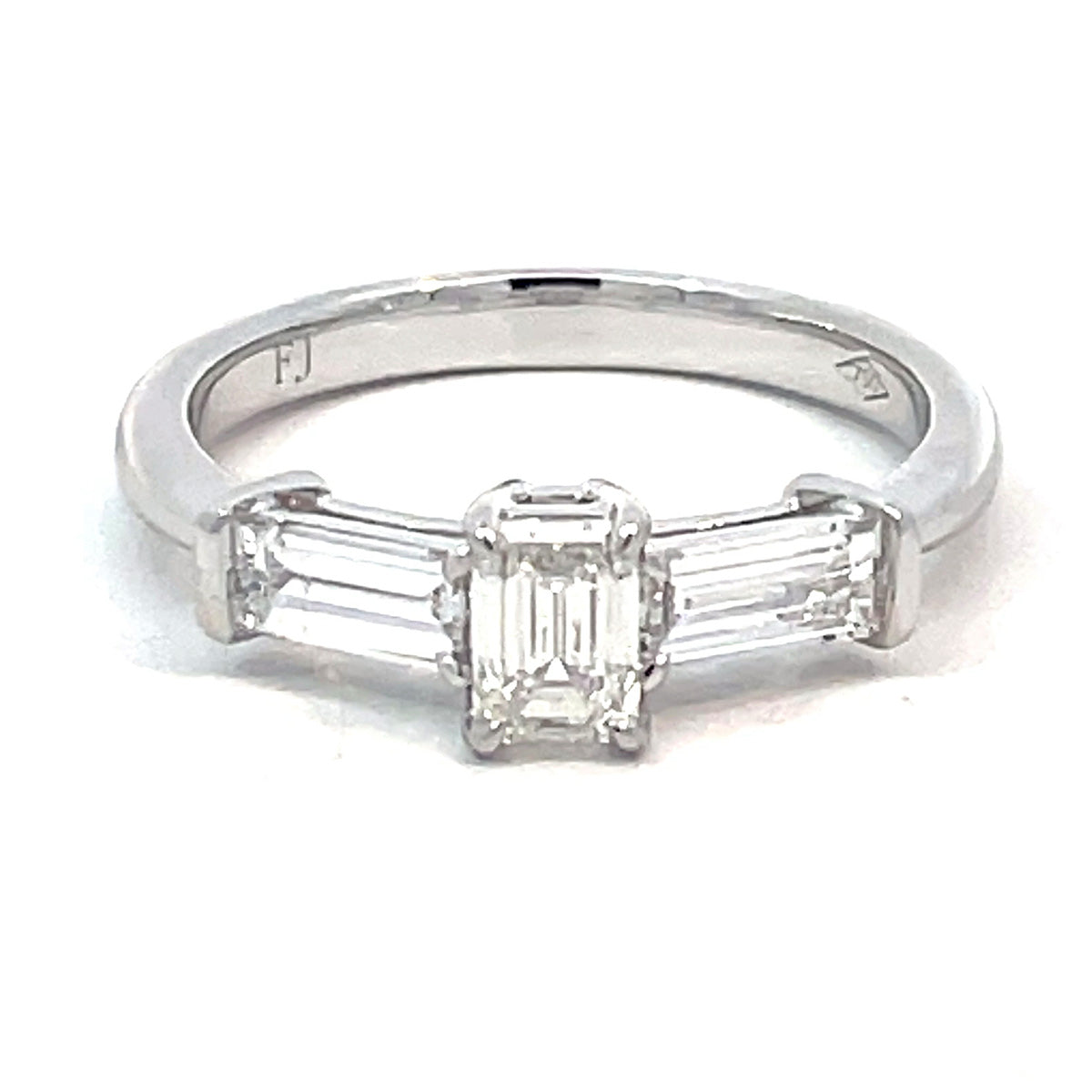 3 stone ring