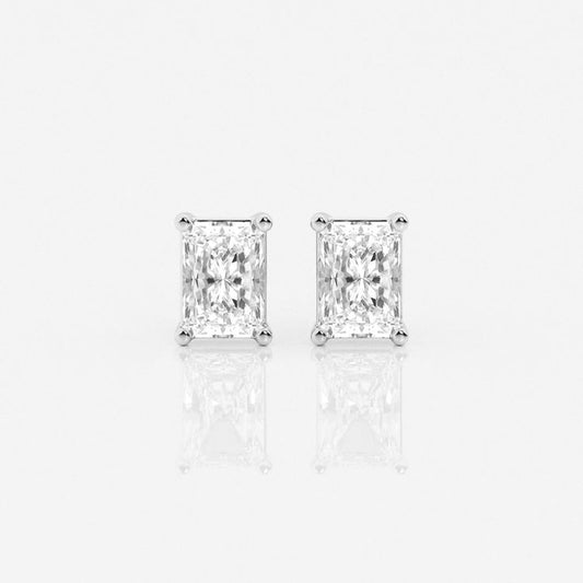 Studs earrings